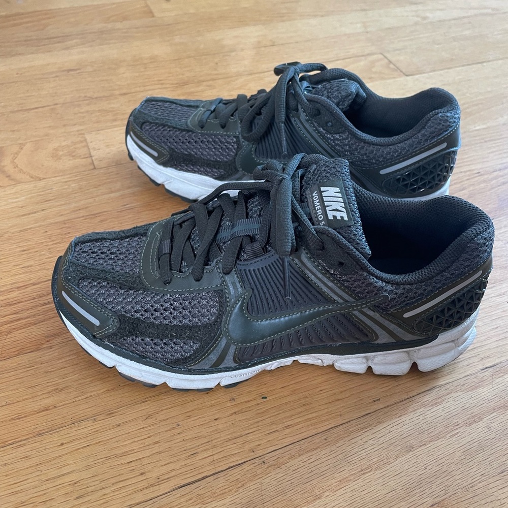 Nike Vomero 5 Green Like New